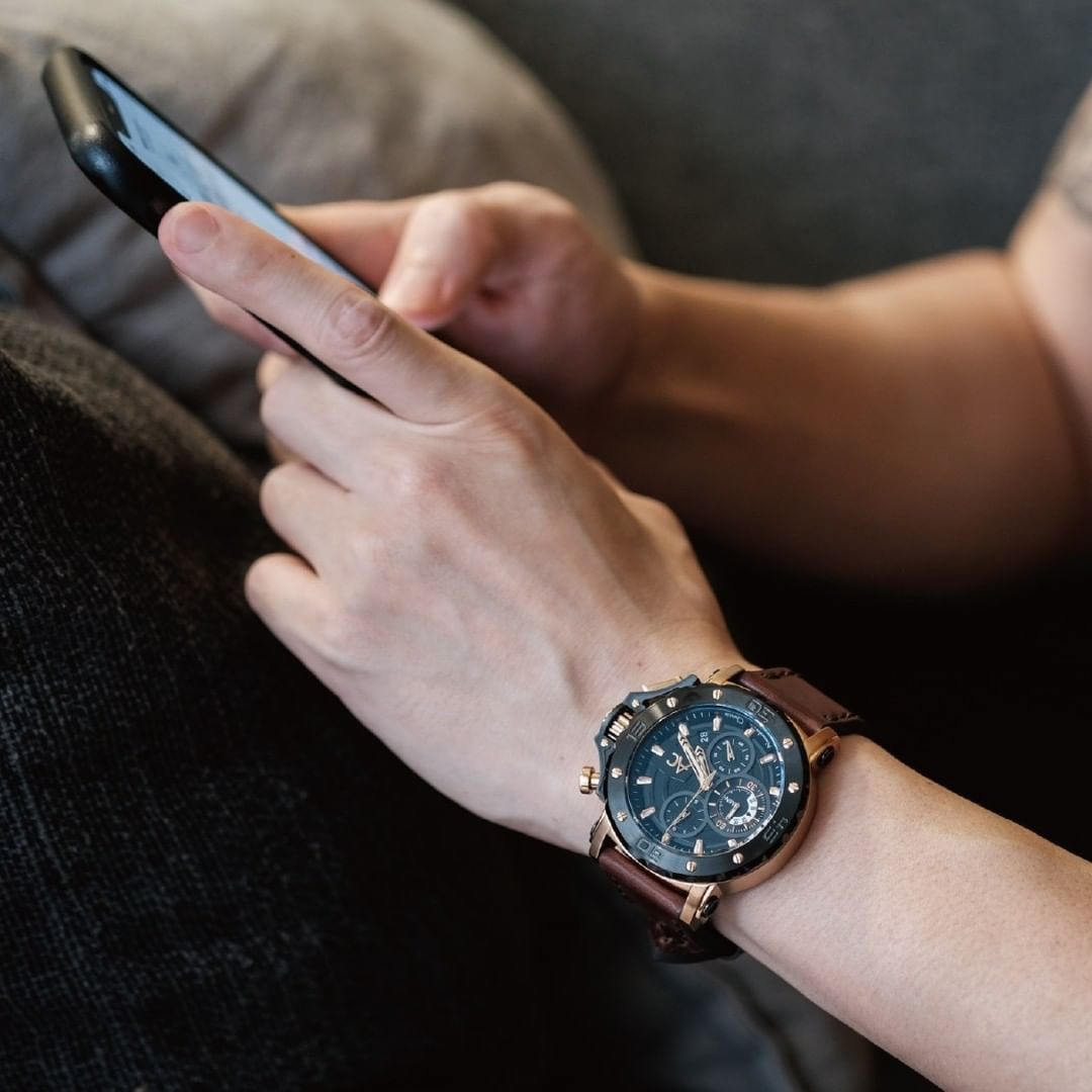 9205MCLBRBA Men's Chronograph Quartz Watch 47mm